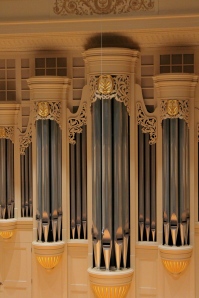 Organ in Whitley